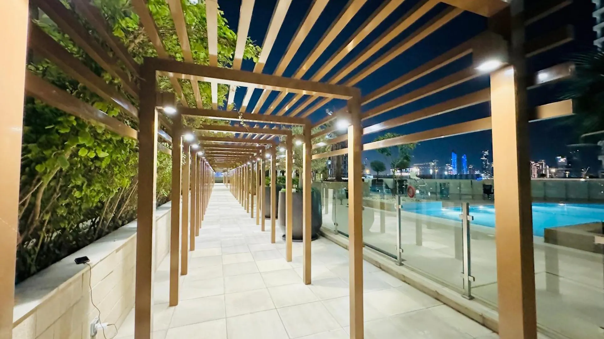 Farhad Azizi Al Jaddaf Sleek Studio Dubai