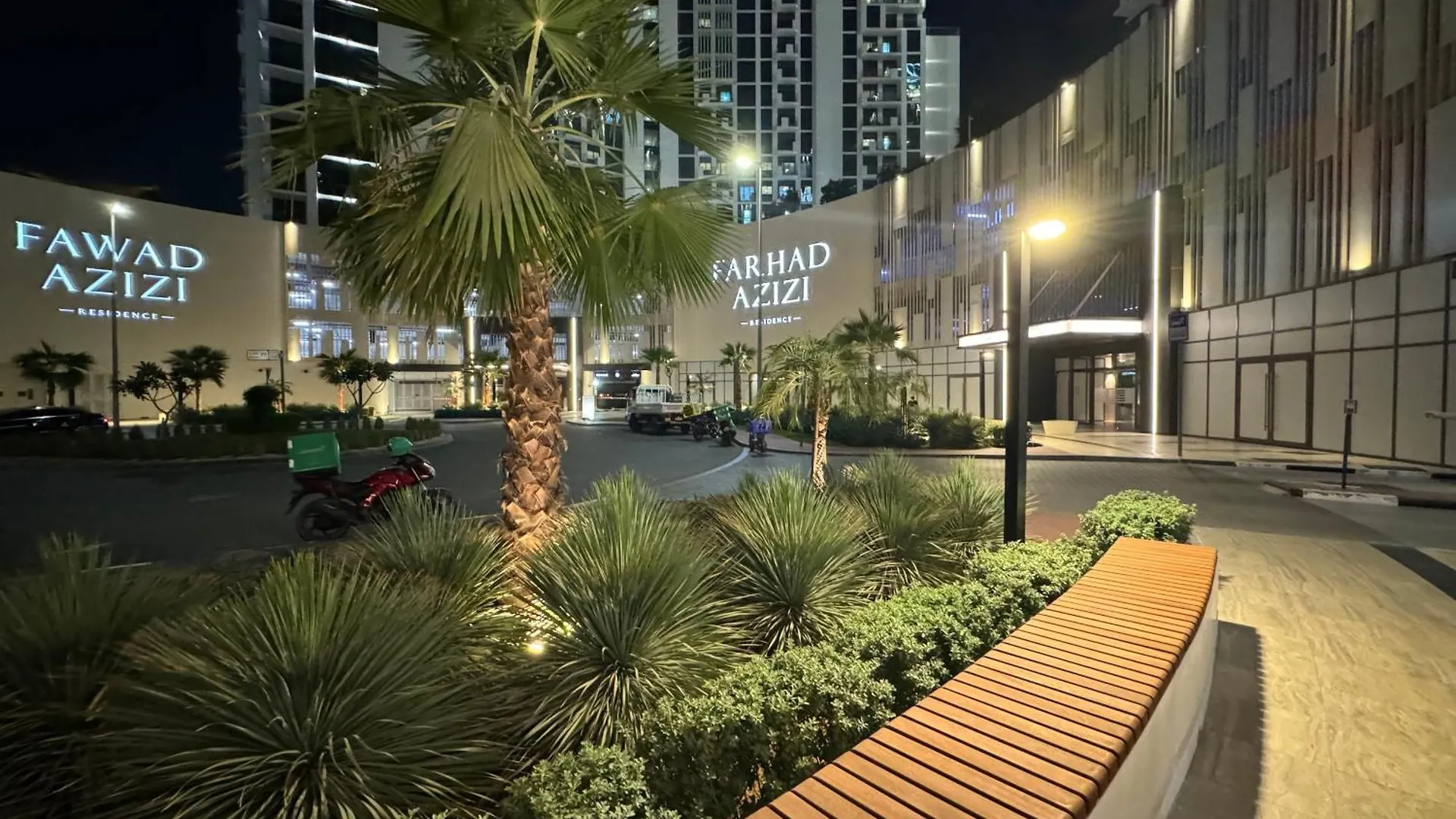 Farhad Azizi Al Jaddaf Sleek Studio Dubai 0*,